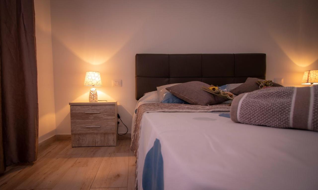 El Carmen Beach Apartment 洛斯克里斯蒂亚诺斯 外观 照片