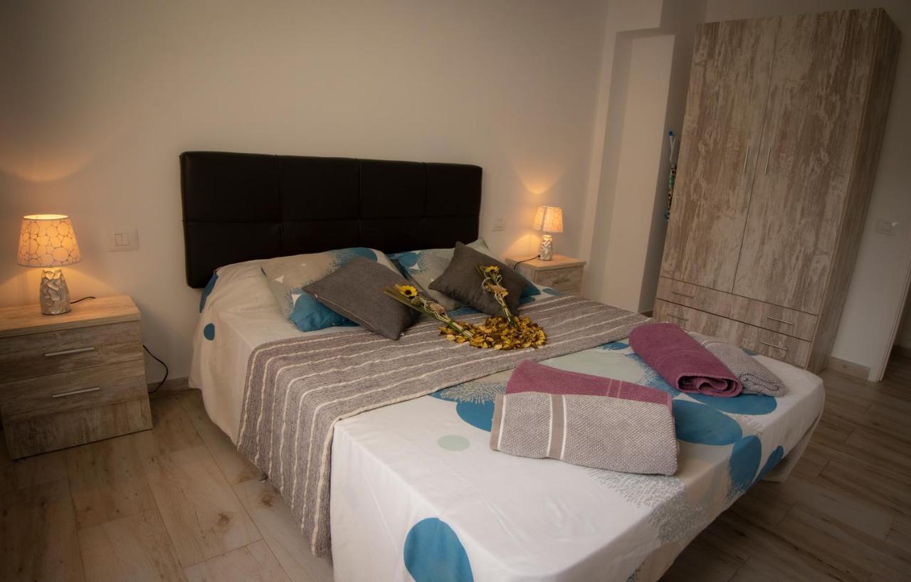 El Carmen Beach Apartment 洛斯克里斯蒂亚诺斯 外观 照片