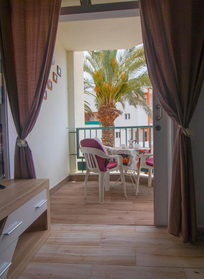 El Carmen Beach Apartment 洛斯克里斯蒂亚诺斯 外观 照片